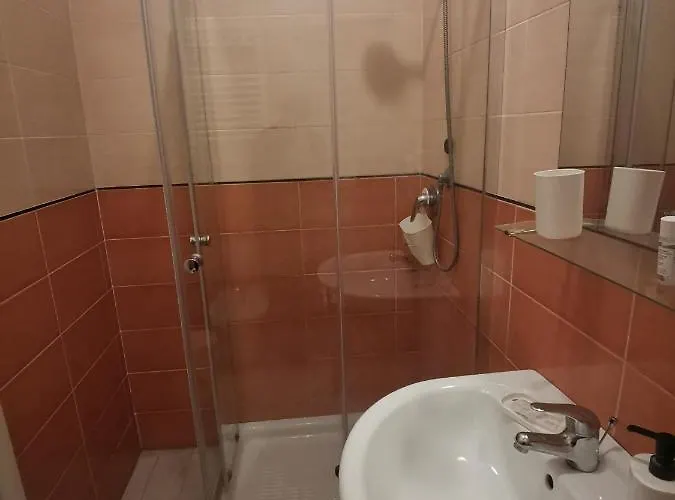 103 Oda ve Kahvaltı 4*