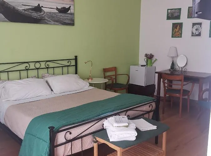 103 Oda ve Kahvaltı Roma